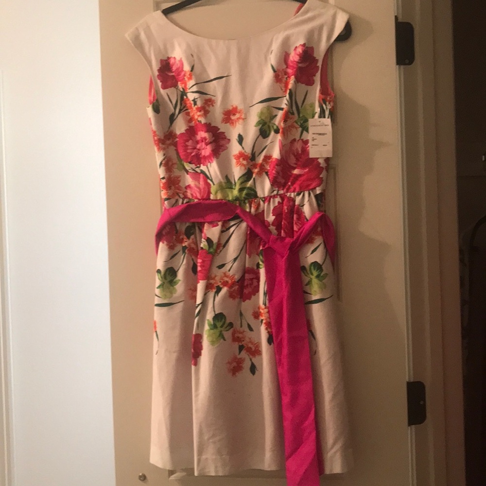 NWT floral sleeveless Eliza J Dress size 6
